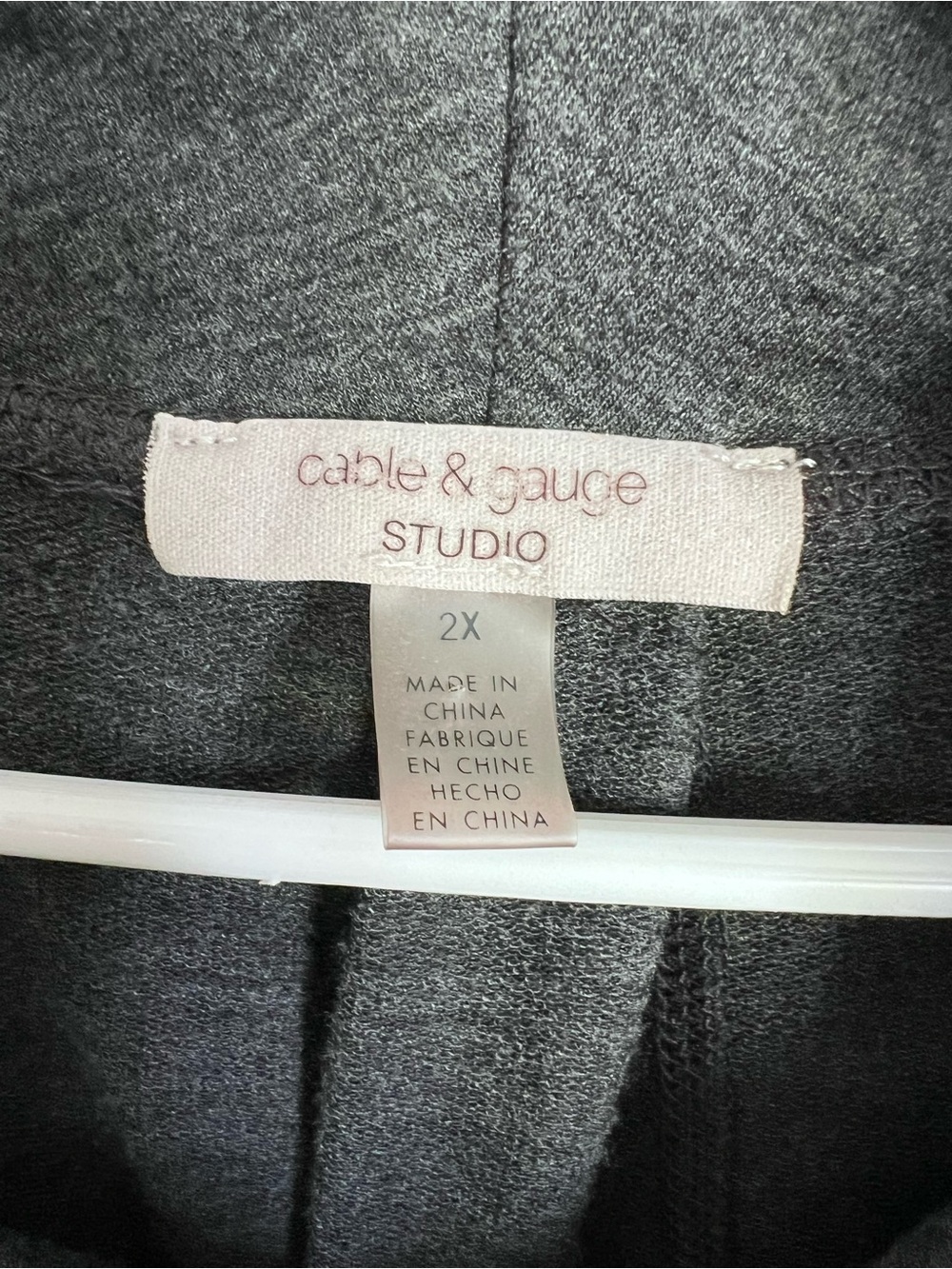 Cable & Gauge Women’s Charcoal Gray Cowl Neck Sweater size 2XL - Picture 7 of 7
